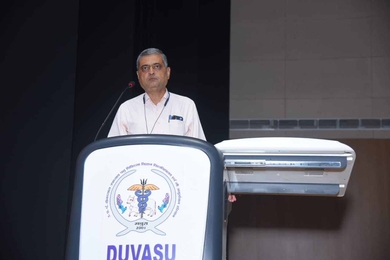 Dr. P.K. Shukla Dean COVSc Takling About World Zonosis Day